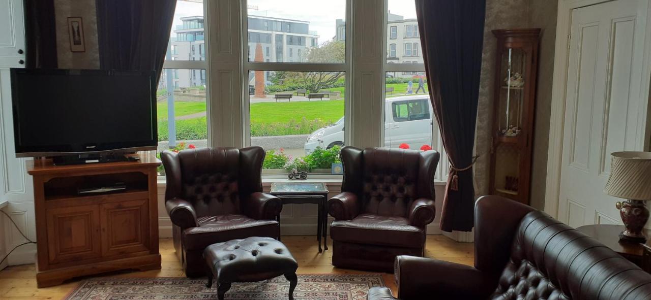 Mervue Apartment, 4 Causeway View, * Portrush